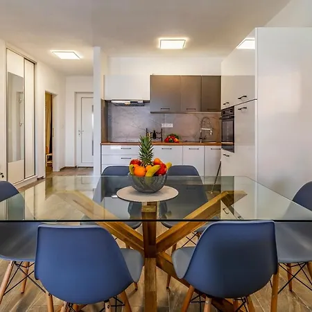 Istriensonne 0785 - Double 1 & Double 2 Mit Pool דירה Loborika