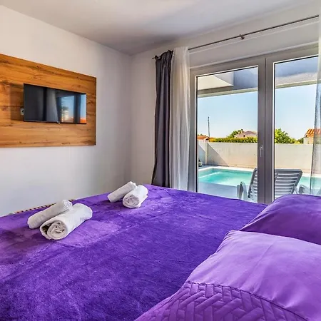 Istriensonne 0785 - Double 1 & Double 2 Mit Pool * Loborika