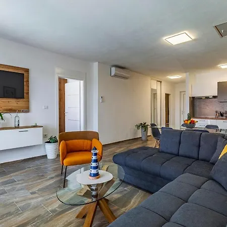 Istriensonne 0785 - Double 1 & Double 2 Mit Pool *