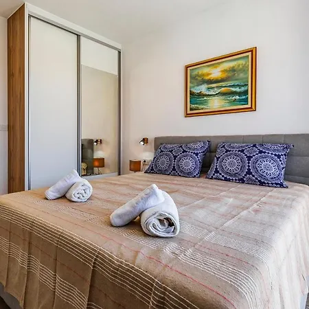 Апартаменты Istriensonne 0785 - Double 1 & Double 2 Mit Pool *