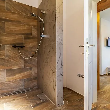 Istriensonne 0785 - Double 1 & Double 2 Mit Pool Апартаменты Loborika