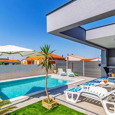 Istriensonne 0785 - Double 1 & Double 2 Mit Pool *