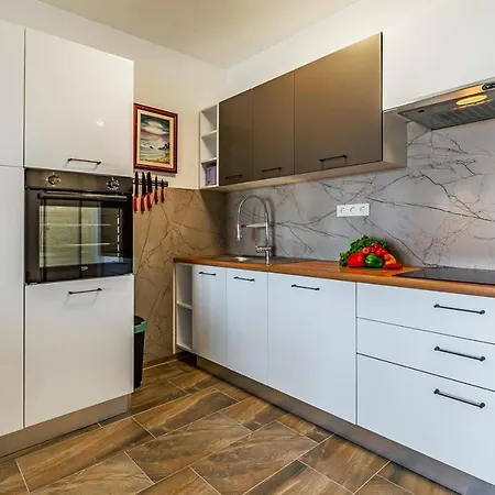 Istriensonne 0785 - Double 1 & Double 2 Mit Pool Апартаменты Loborika