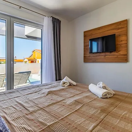 Апартаменты Istriensonne 0785 - Double 1 & Double 2 Mit Pool Loborika