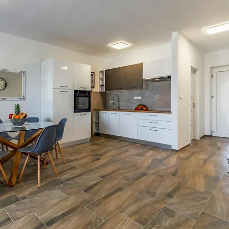 Апартаменты Istriensonne 0785 - Double 1 & Double 2 Mit Pool