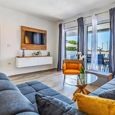 Апартаменты Istriensonne 0785 - Double 1 & Double 2 Mit Pool *