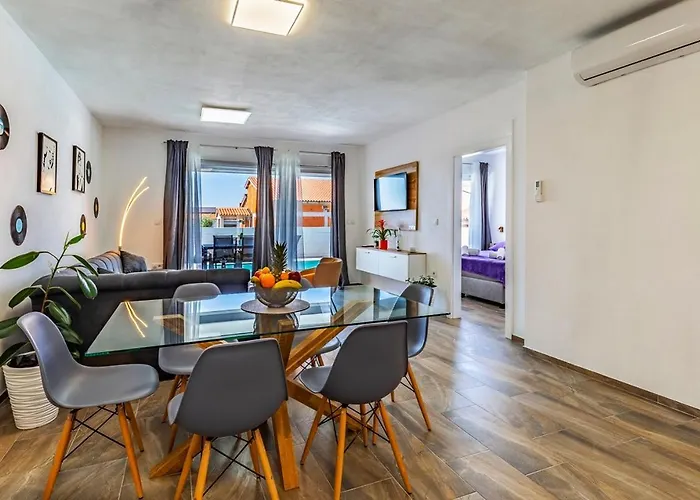 Istriensonne 0785 - Double 1 & Double 2 Mit Pool * Loborika