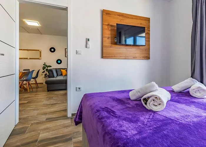 Istriensonne 0785 - Double 1 & Double 2 Mit Pool Daire Loborika