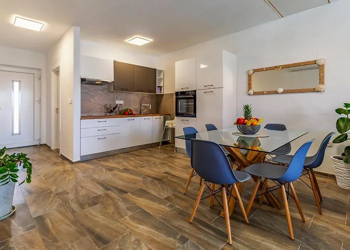 Istriensonne 0785 - Double 1 & Double 2 Mit Pool * Loborika