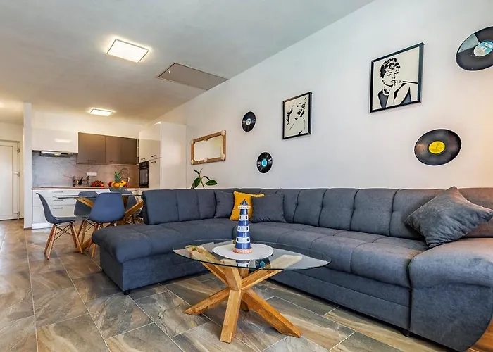 Istriensonne 0785 - Double 1 & Double 2 Mit Pool Daire