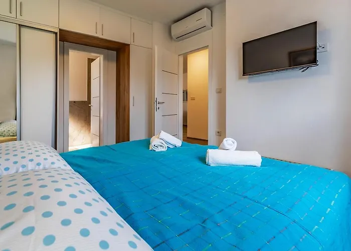 Istriensonne 0785 - Double 1 & Double 2 Mit Pool *