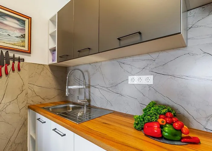 Istriensonne 0785 - Double 1 & Double 2 Mit Pool Daire