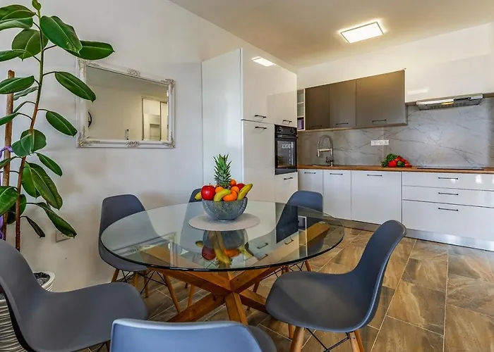 Istriensonne 0785 - Double 1 & Double 2 Mit Pool Daire *